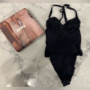 New SKIMS Seamless Sculpt Thong Bodysuit - Onyx - Small